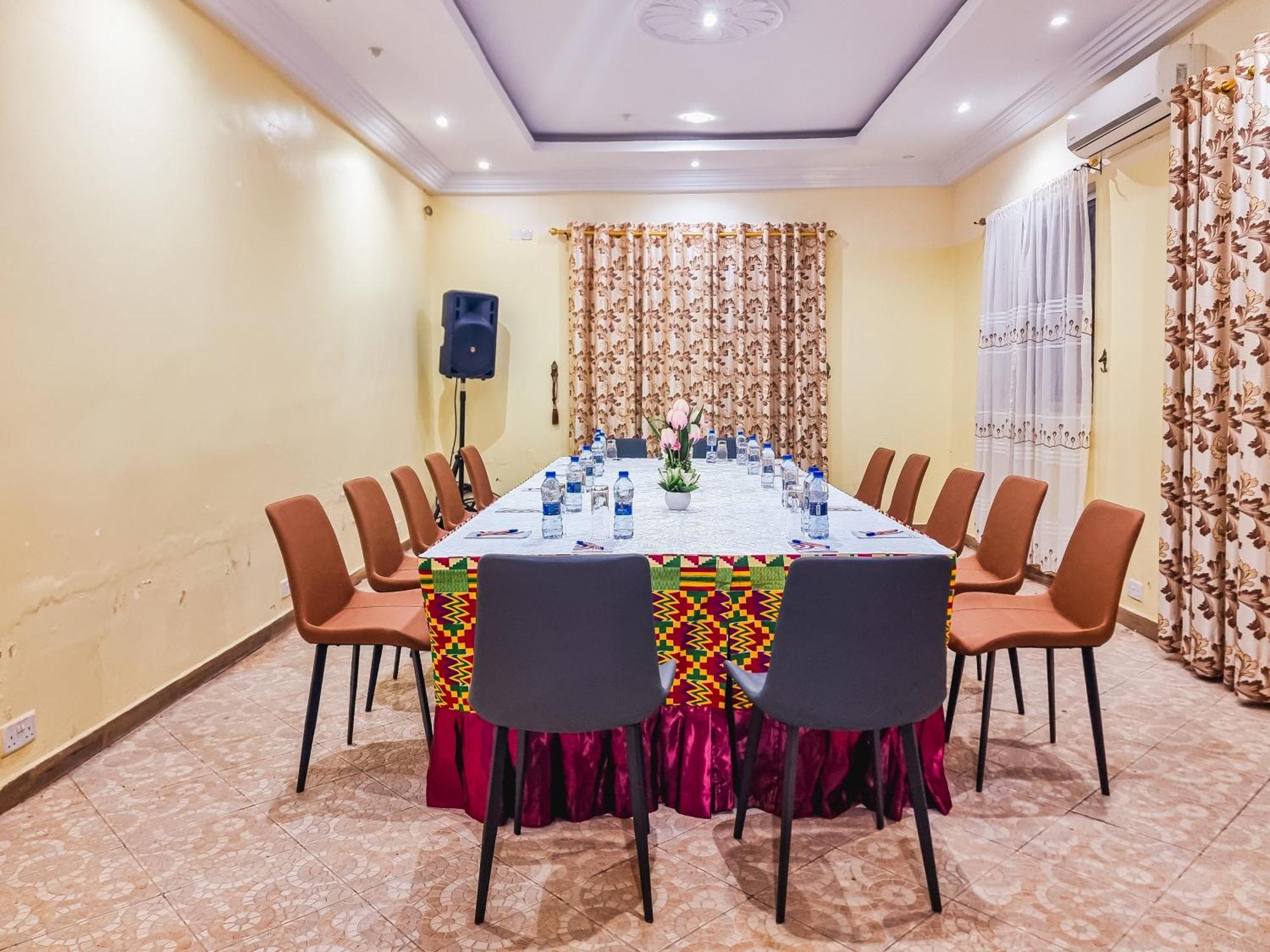 Rhogem Hotel Sekondi-Takoradi Екстер'єр фото