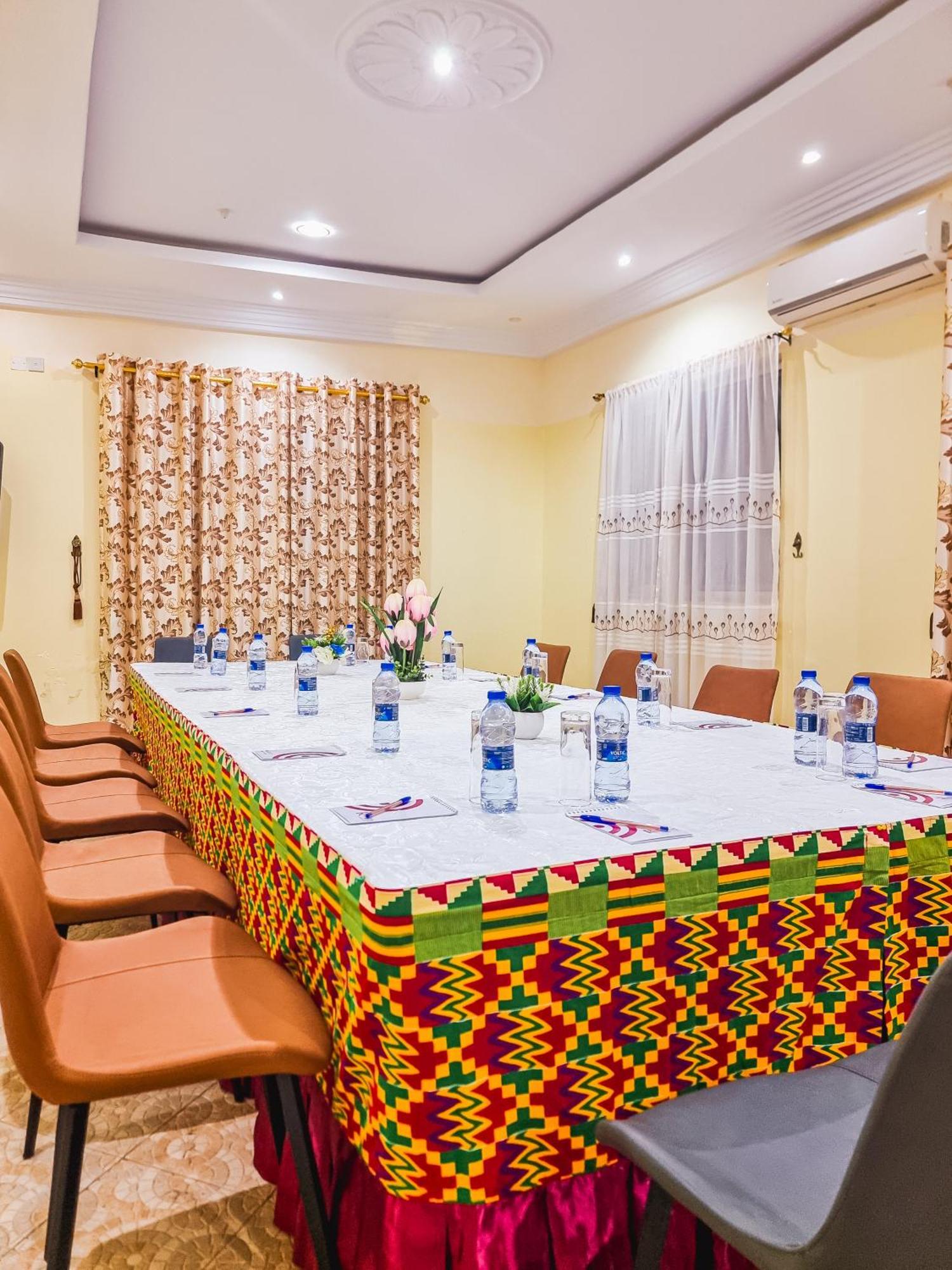 Rhogem Hotel Sekondi-Takoradi Екстер'єр фото