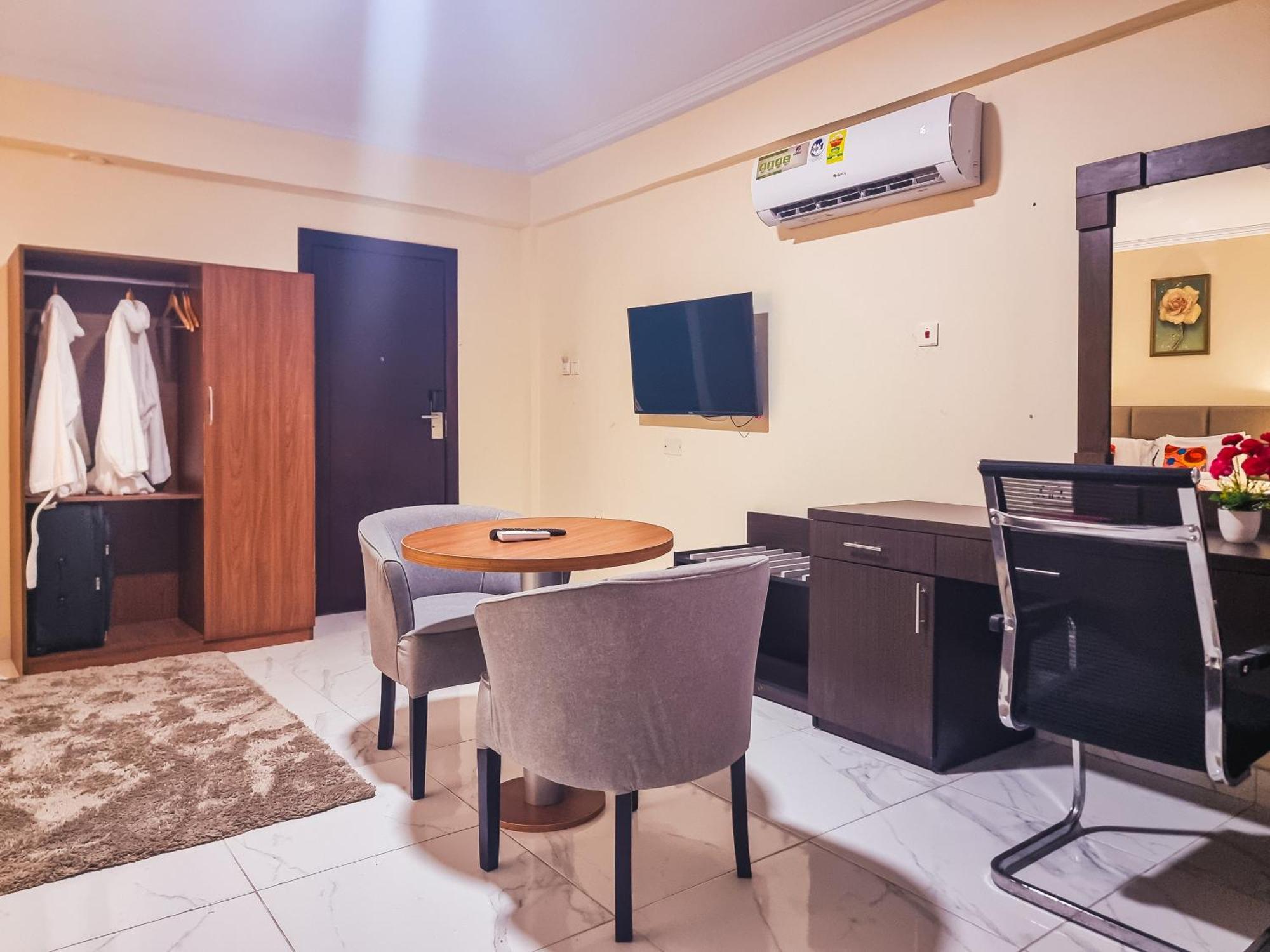 Rhogem Hotel Sekondi-Takoradi Екстер'єр фото